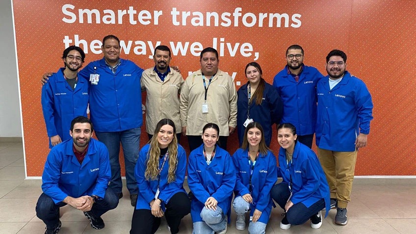 Group of GSCRP participants on site