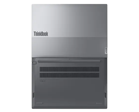 Vista dall'alto del notebook Lenovo ThinkBook 16 di sesta generazione aperto a 180° gradi che mostra il coperchio superiore in due tonalità e il lato inferiore con le ventole.