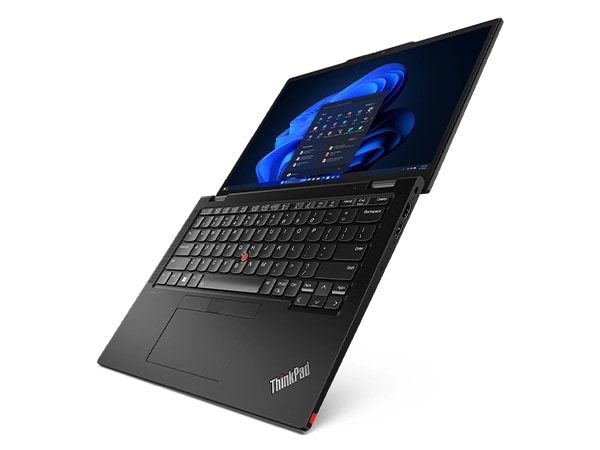 Lenovo ThinkPad X13 2-in-1-Notebook der 5. Generation, 180 Grad geöffnet, schräg zur Sicht auf Display und Tastatur.