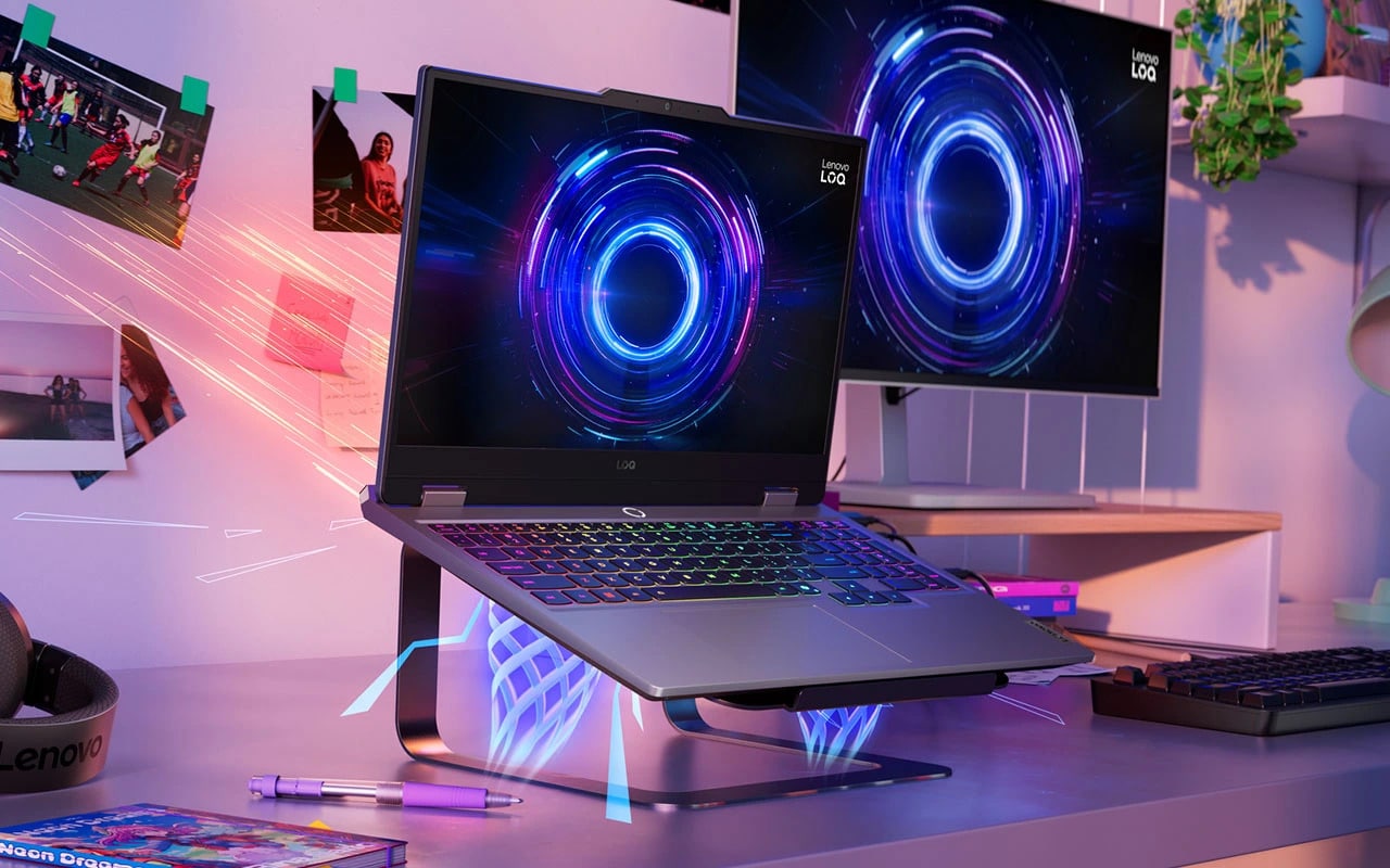 Illustrates dual-screen gaming and improved airflow setup with the LOQ 15IRX10.
