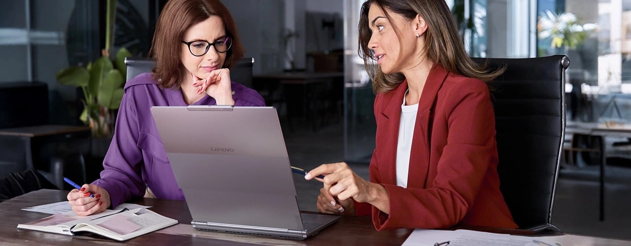 The 16.7 inch display size is great for collaborating in person with the Lenovo ThinkBook Plus Gen 6 Rollable laptop.