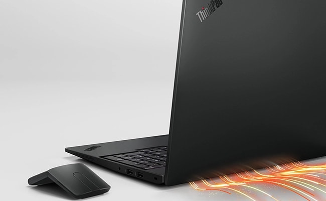 Tasten mit Lufteinlässen leiten die Luft zur Rückseite des Lenovo ThinkPad L16 Gen 2 Notebooks und sorgen so für einen kühlen Betrieb.