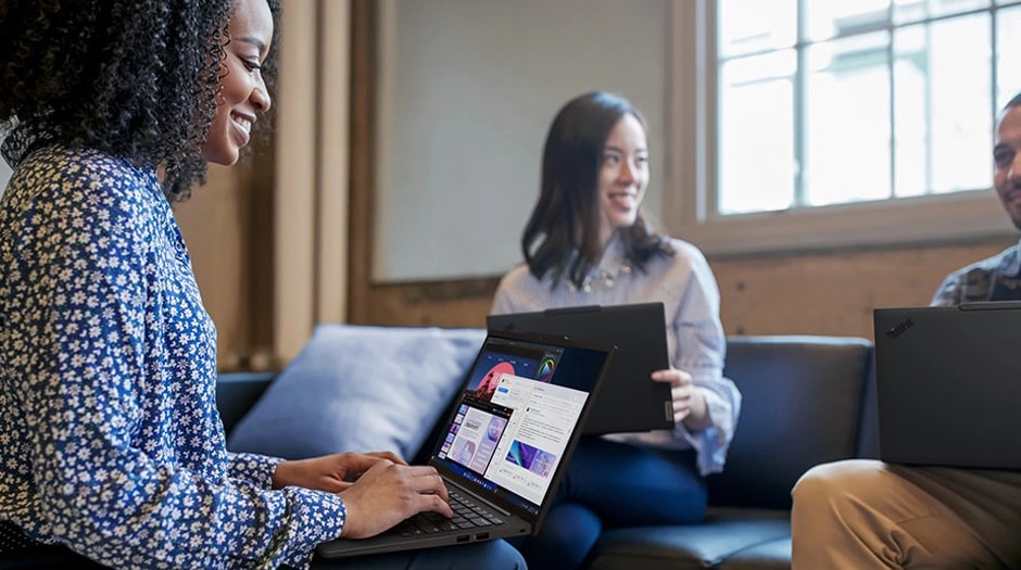 Lenovo ThinkPad T14s Gen 6 (14” AMD) laptop helps you to connect seamlessly with peripherals & keeps you in sync teamwork & entertainment.
