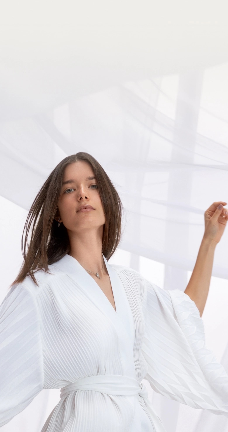 【激レア】TMRモデルケータイ(携帯はありません) 久しぶりに登場したタフネスケータイ「TORQUE X01」] ユーザーの期待に