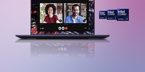 Une station de travail Lenovo ouverte face à l’avant. Sur la droite, le logo Intel Core est affiché.