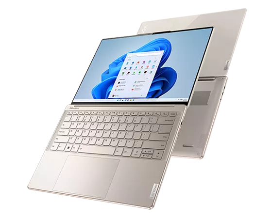 Ansicht zweier Lenovo Yoga Slim 9i Gen 7 (14″ Intel) Notebooks von der Seite, Rücken an Rücken, um 180 Grad geöffnet, um 45 Grad geneigt, mit Blick auf Display, Tastatur und hintere Abdeckung