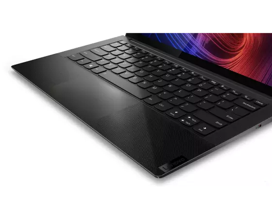 Lenovo Yoga Slim 9i, nærbillede af tastatur