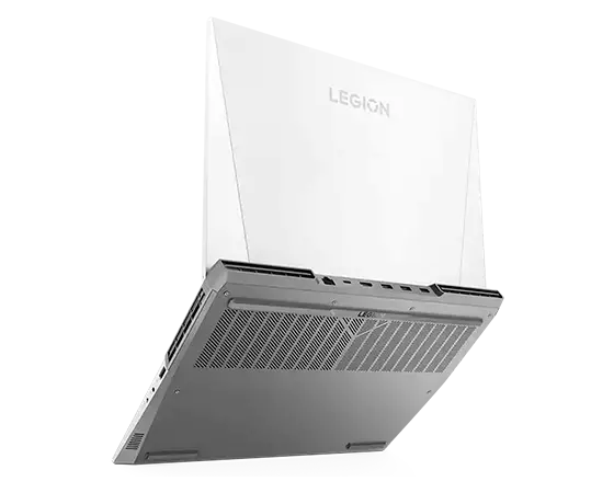 Achteraanzicht van de Lenovo Legion 5i Pro Gen 7 (16'' Intel) gaminglaptop, Glacier White, geopend, met boven- en achterklep