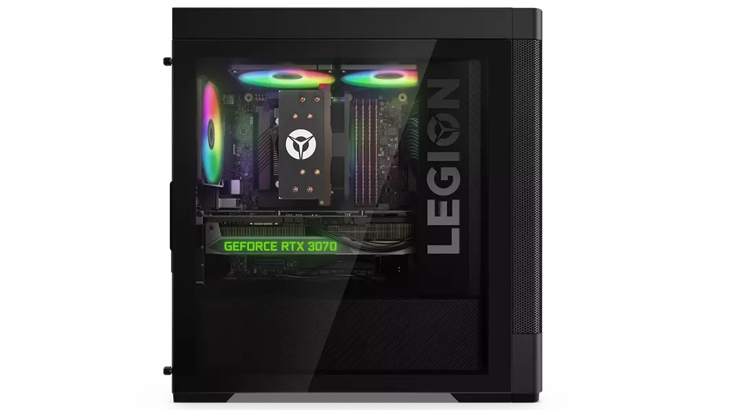 Profil gauche de la tour Lenovo Legion 5i Gen 7, montrant le panneau avec les ventilateurs RVB et un GPU NVIDIA® GeForce RTX™ 3070.