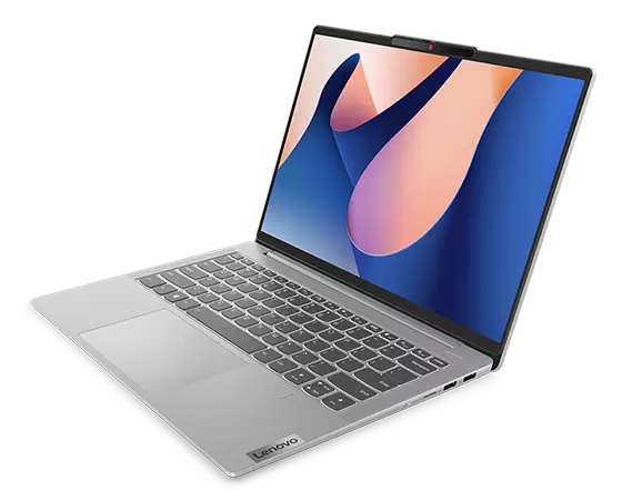 Portátil IdeaPad Slim 5i de 8.ª generación orientado hacia el lateral derecho, mostrando el teclado, la pantalla con Windows 11 y los puertos del lateral derecho