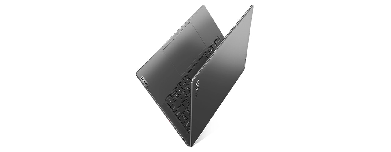 Yoga Pro 7i Gen 筆記型電腦鍵盤的特寫