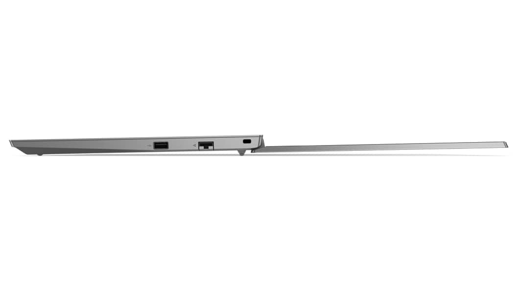 Vue latérale gauche du portable Lenovo ThinkPad E15 Gen 4 (15” AMD), ouvert à 180 degrés, posé à plat, montrant les bords de l’écran et du clavier, et les ports